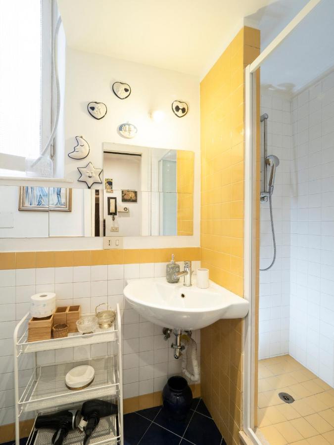 Central Apartment In Trastevere Rome Exterior photo